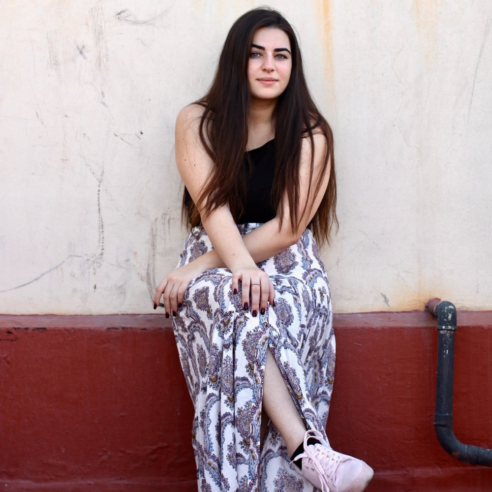 Meet your Posher, Raquel